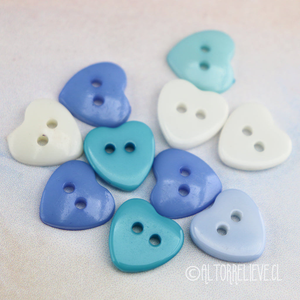 10 Botones Corazón de Colores Resina 13mm 2 perf.