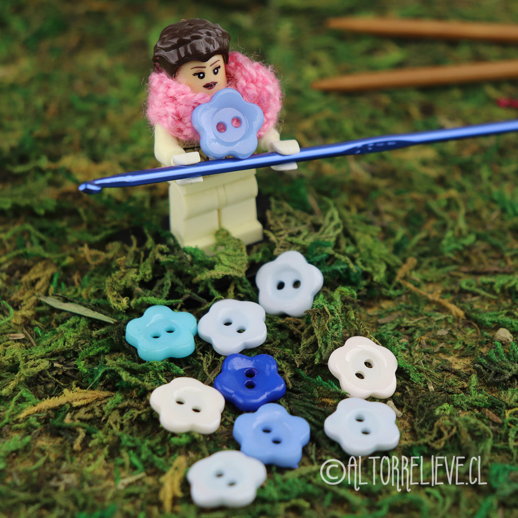 10 Botones Flor Colores Resina 12mm 2 perforaciones