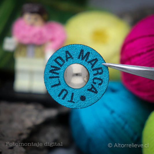 100 Etiquetas Gamuzina Remache Circular 2x2cm