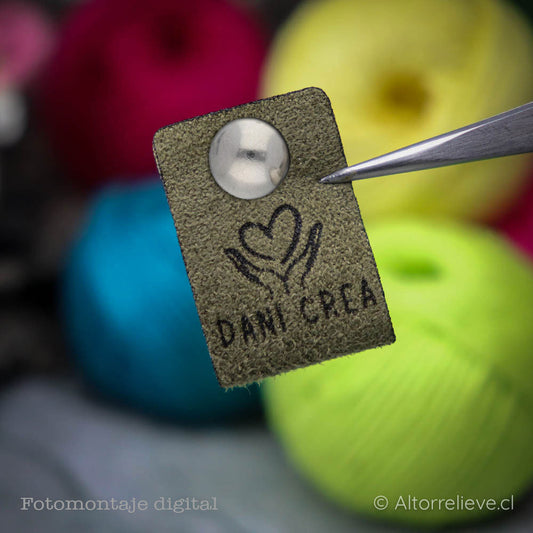 100 Etiquetas Gamuzina Remache Plegada B 6x2cm