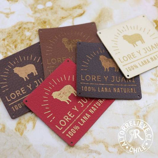 50/100 Etiquetas EcoCuero Cuadrada 4x4cm - Etiquetas EcoCuero - Altorrelieve Diseño