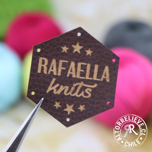 50/100 Etiquetas EcoCuero Hexagonal 4cm - Etiquetas EcoCuero - Altorrelieve Diseño