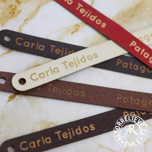 100 Etiquetas EcoCuero Plegada 10x1cm - Etiquetas EcoCuero - Altorrelieve Diseño