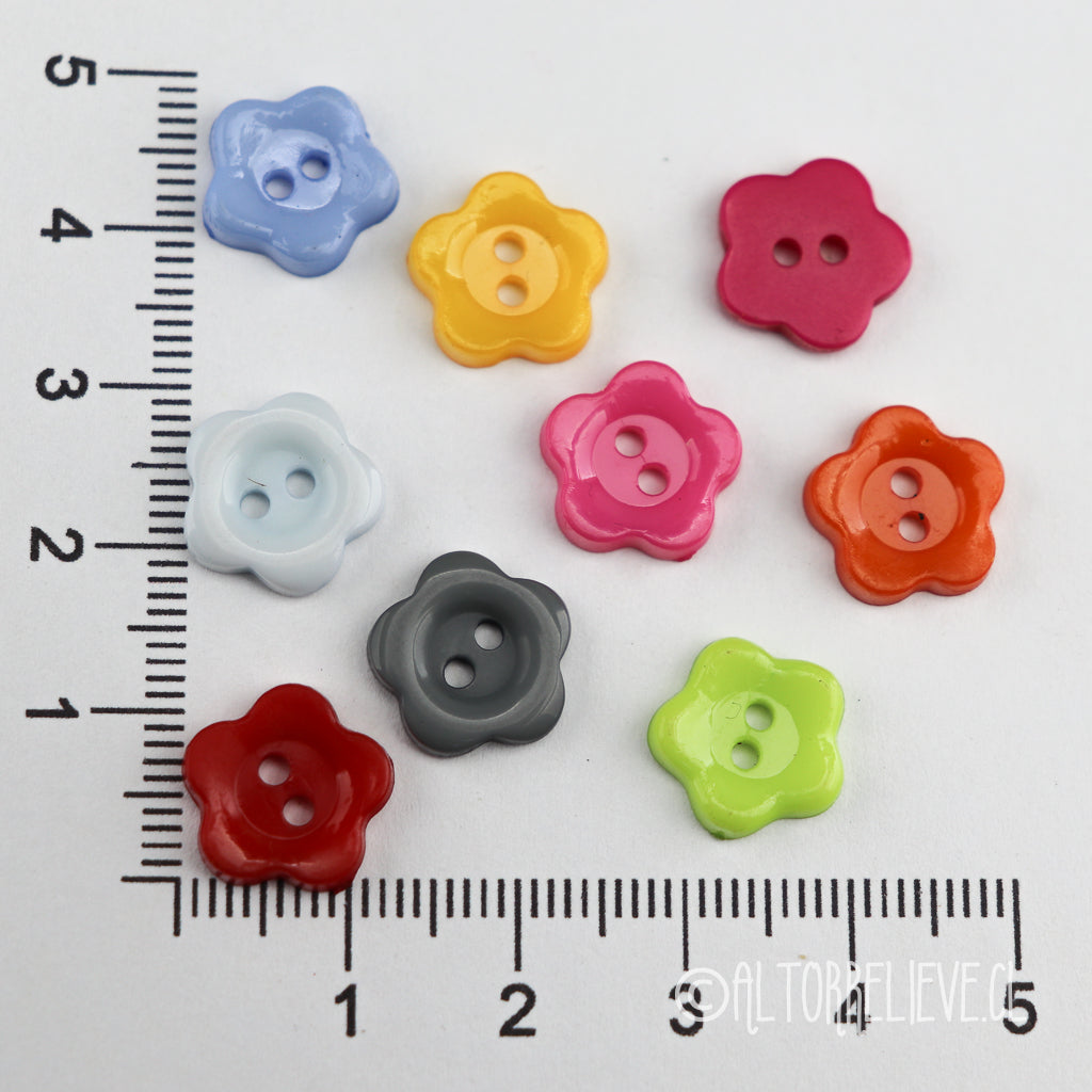 10 Botones Flor Colores Resina 12mm 2 perforaciones
